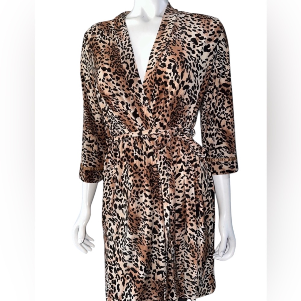 Women’s studio donatella leopard print robe